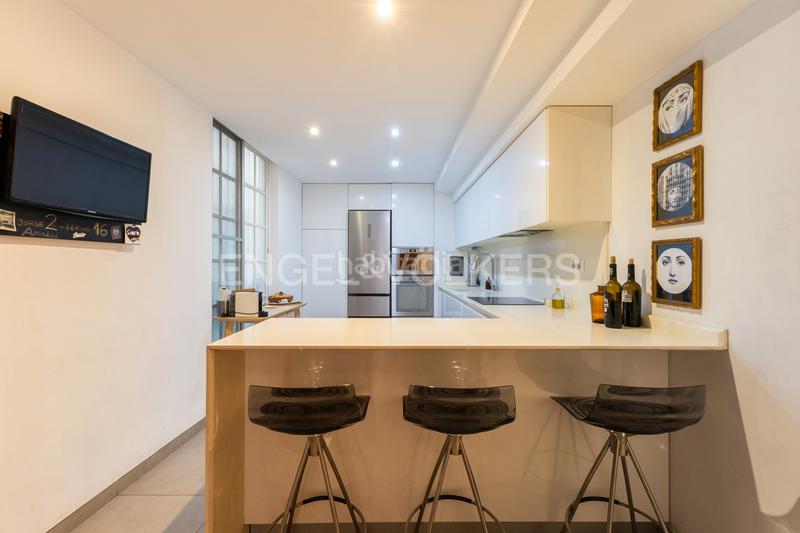 Foto 200818d6-a224-4e9d-a709-8bea4b9c8286. Apartamento precioso piso en un edificio emblematico del carmen en Valencia