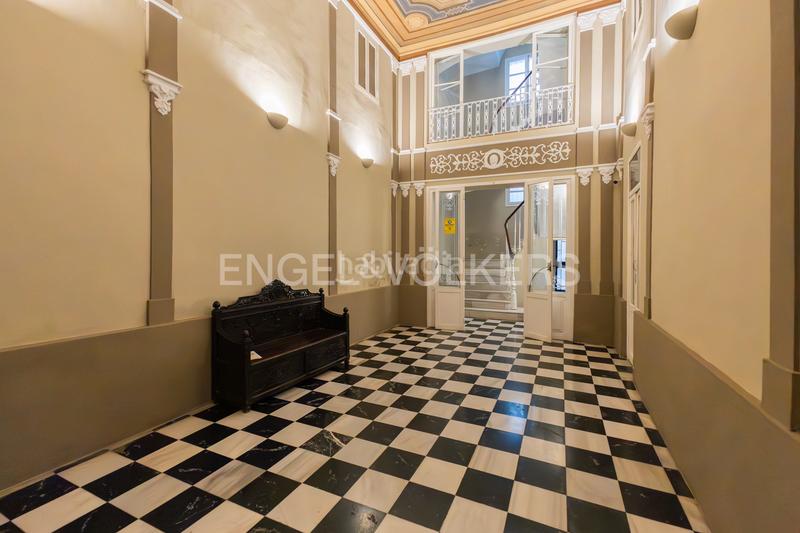 Foto 247e6b9f-970f-4678-89b4-4774200fa5cd. Apartamento precioso piso en un edificio emblematico del carmen en Valencia