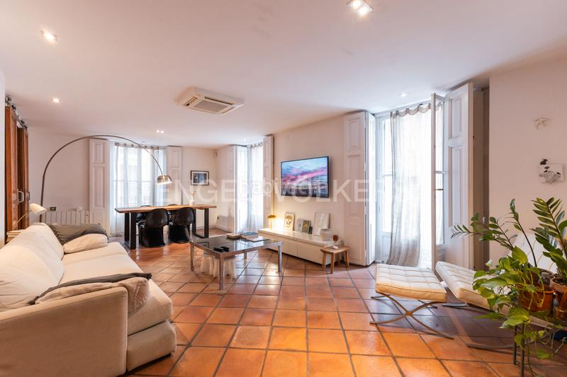 Foto 32b2c23f-2da3-4ec7-8a6e-da4b9e29628f. Apartamento precioso piso en un edificio emblematico del carmen en Valencia