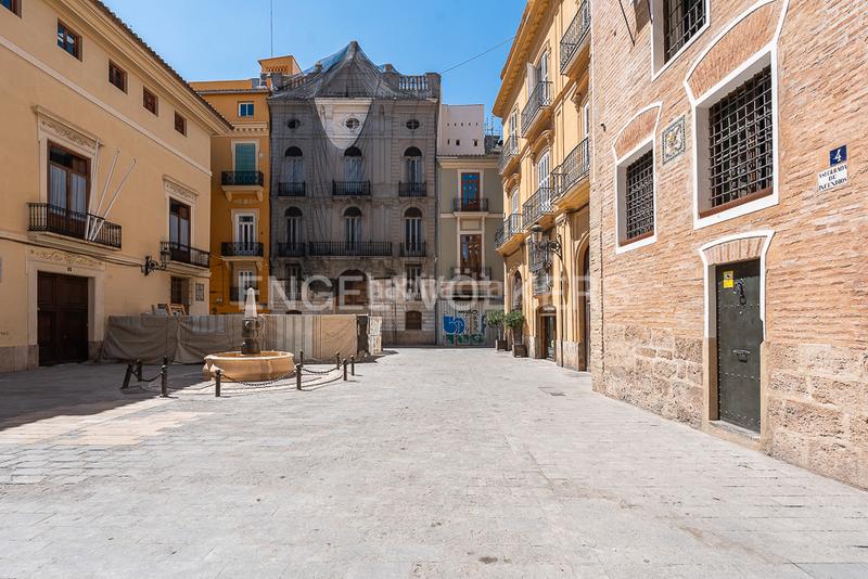 Foto 3692b50f-aa64-4573-a7a4-adfcb45dee22. Apartamento precioso piso en un edificio emblematico del carmen en Valencia