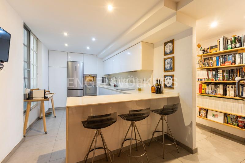 Foto 58127901-26be-4054-8990-ff74cec25cce. Apartamento precioso piso en un edificio emblematico del carmen en Valencia