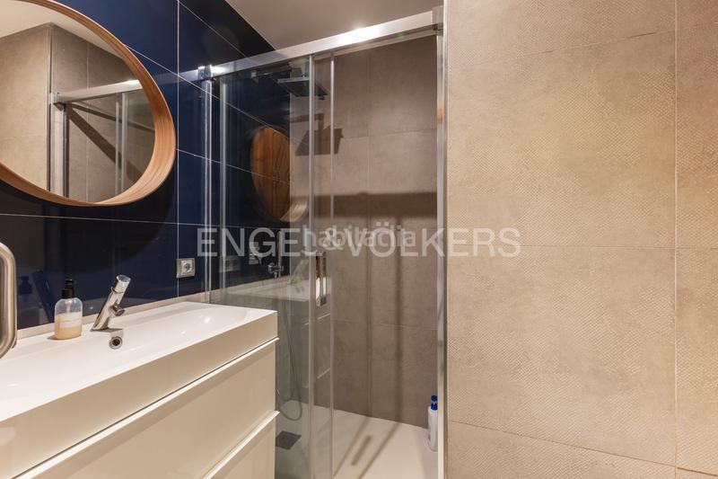 Foto 77006dce-9b4d-4423-ba67-88f79d0e3d6d. Apartamento precioso piso en un edificio emblematico del carmen en Valencia