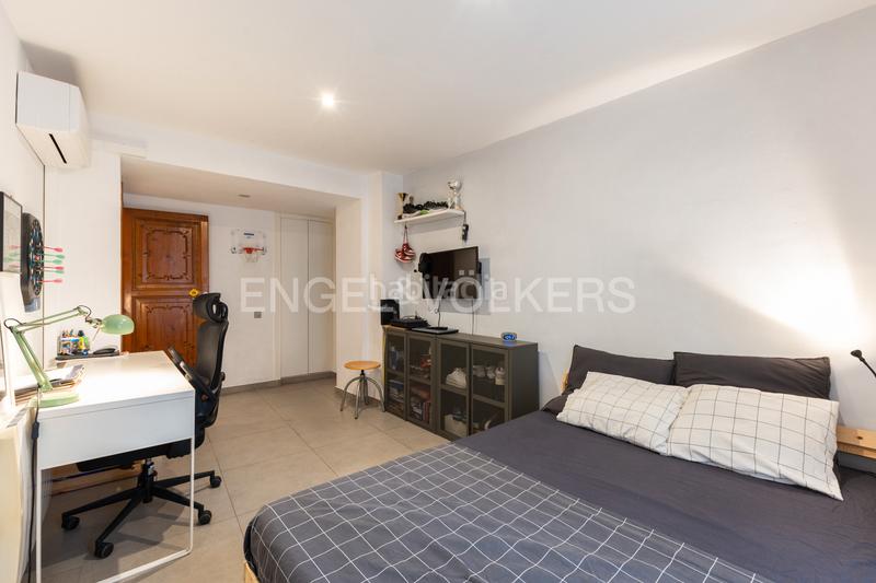 Foto d2cf5942-33f6-4dcc-838b-95f58f550e45. Apartamento precioso piso en un edificio emblematico del carmen en Valencia