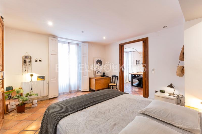 Foto fd310348-ffc1-4e2c-9665-50010333add5. Apartamento precioso piso en un edificio emblematico del carmen en Valencia