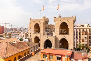 Location Appartement  Carrer de quart. Cómodo apartamento frente torres de quart