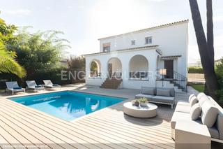Casa en Heliópolis. Exquisita residencia en benicàssim confort mediterráneo con jard