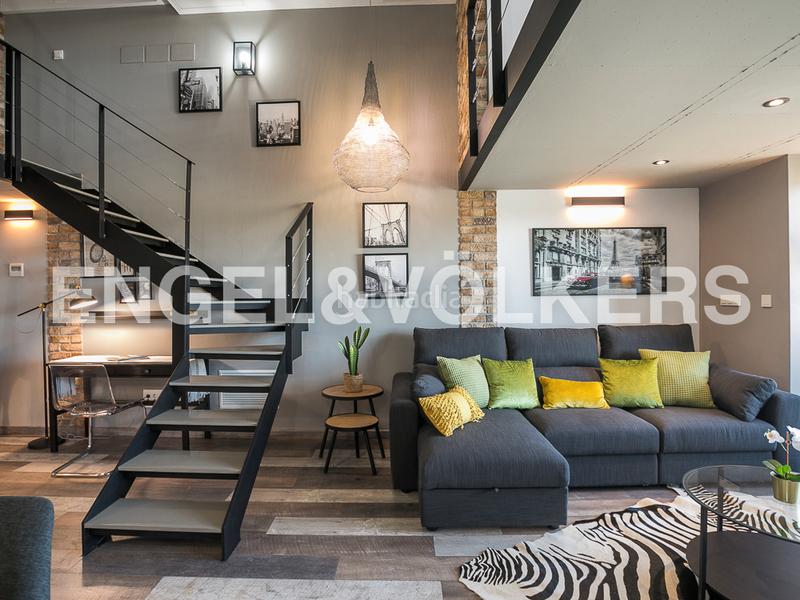 Foto 0e4d21ab-6a91-440e-8e1c-a432d94d2997. Alquiler loft impresionante ático dúplex en patraix en Valencia