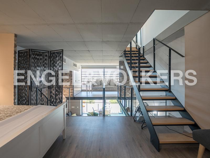 Foto 1603fc3f-508f-4fed-9fb9-3846792e91b3. Alquiler loft impresionante ático dúplex en patraix en Valencia