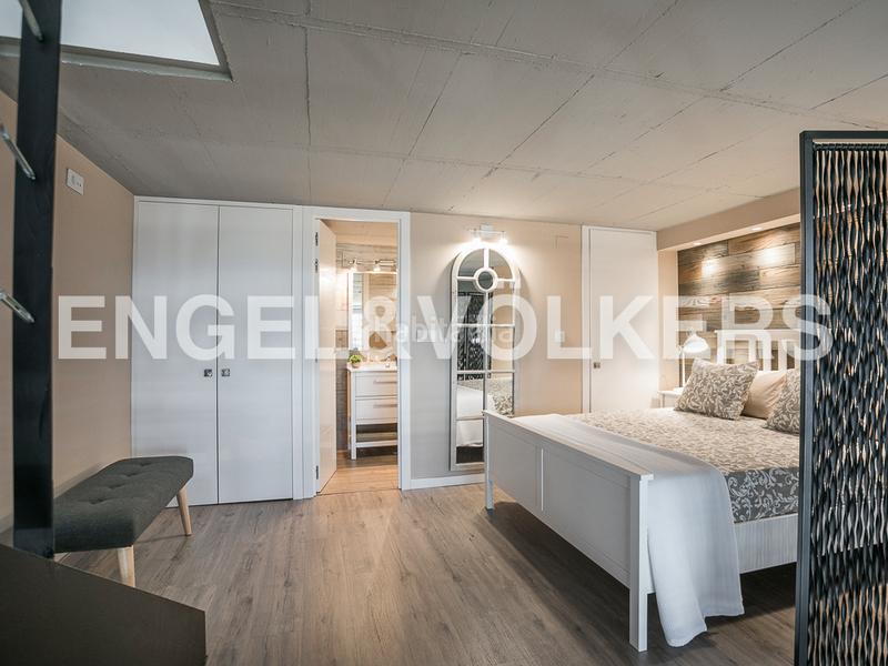 Foto 16aefa63-f490-47dc-94aa-8923e66a8b1f. Alquiler loft impresionante ático dúplex en patraix en Valencia
