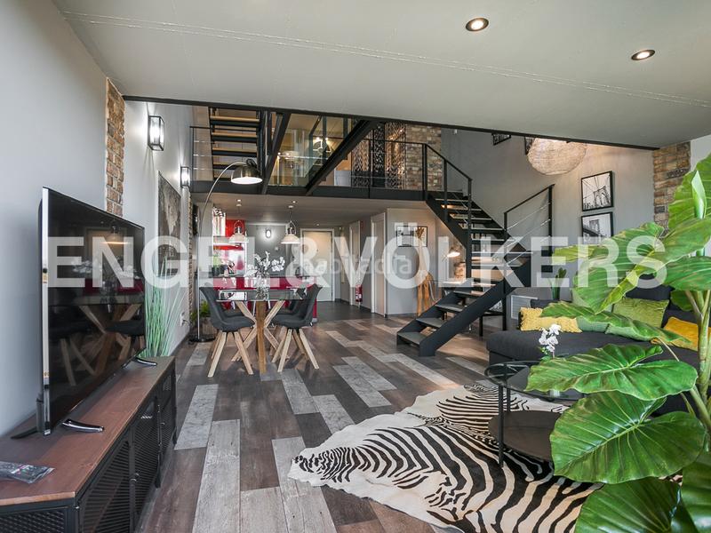 Foto 4378610f-dedd-41f4-9c0f-c4711f2d4bab. Alquiler loft impresionante ático dúplex en patraix en Valencia