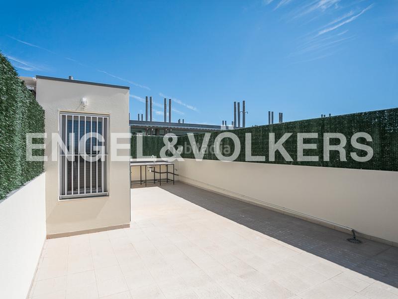Foto 30f41b6a-4358-4641-baab-c53dc36dad68. Lloguer loft amb calefacció aparcament piscina a Valencia