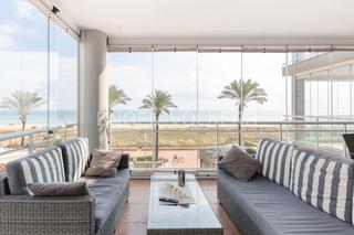Apartament a Playa Norte. Exclusivo apartamento en primera línea de mar en peñíscol