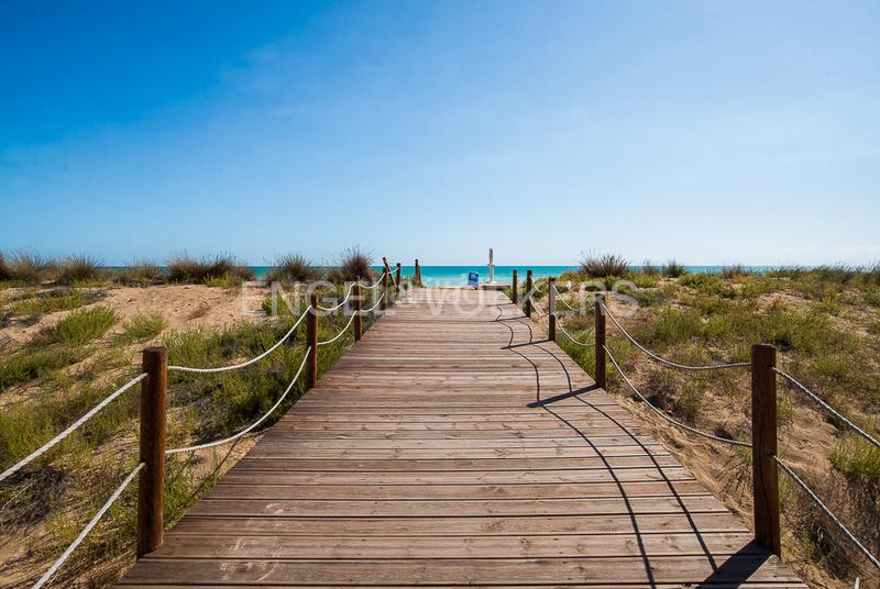 Foto 31eb0a73-1422-4f81-b1ec-d75346096280. Apartament amb calefacció aparcament piscina a Playa Norte Peñíscola