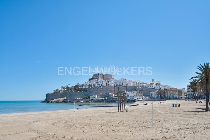 Foto 3fe8950a-09ee-4788-8901-0b2cb923f9fe. Apartament amb calefacció aparcament piscina a Playa Norte Peñíscola