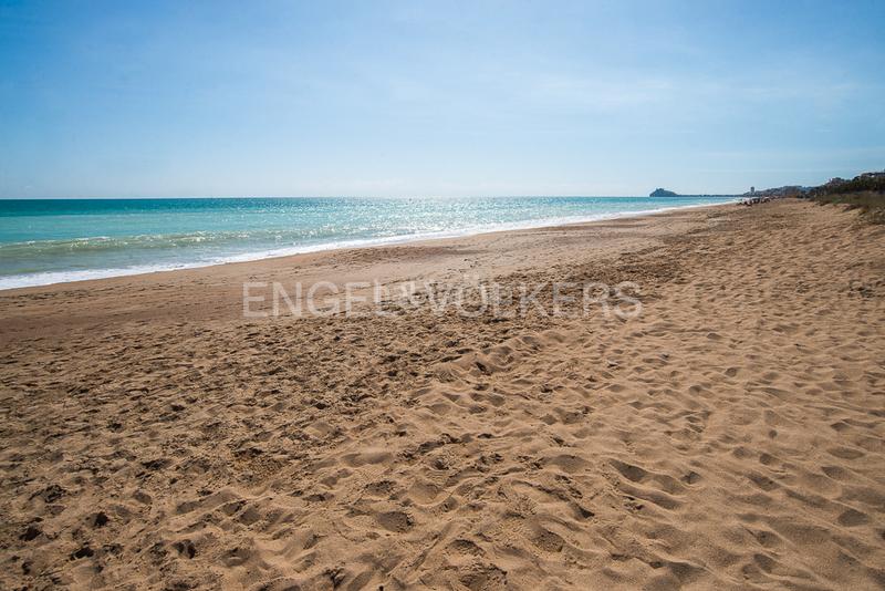 Foto 44c767fd-6429-4a4f-96cf-59add7644aea. Apartament amb calefacció aparcament piscina a Playa Norte Peñíscola