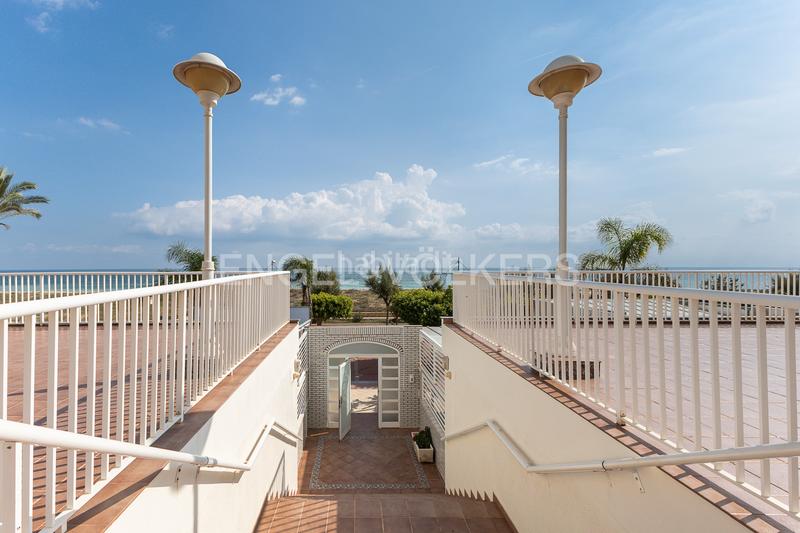 Foto f0864f6c-5f42-4856-a280-13d8d02b4a92. Apartament amb calefacció aparcament piscina a Playa Norte Peñíscola