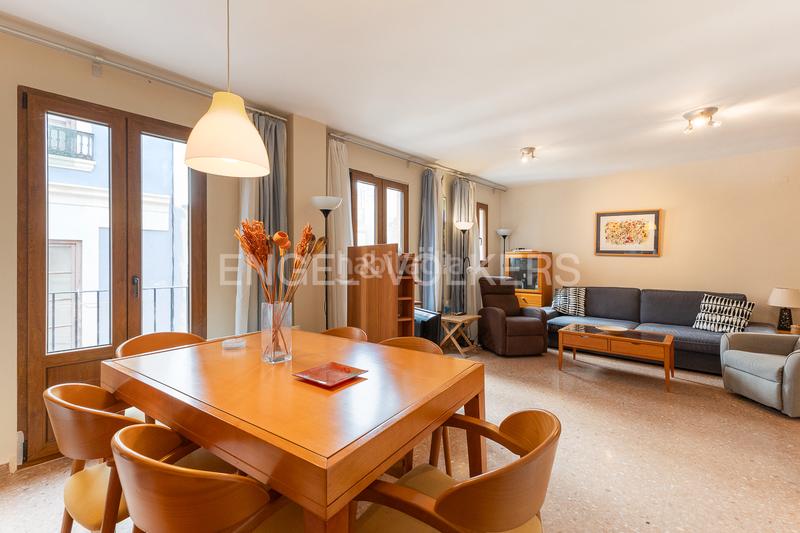Foto 66475f1c-9335-4c7c-8372-6b957e71cec8. Lloguer apartament amb calefacció aparcament a La Seu Valencia