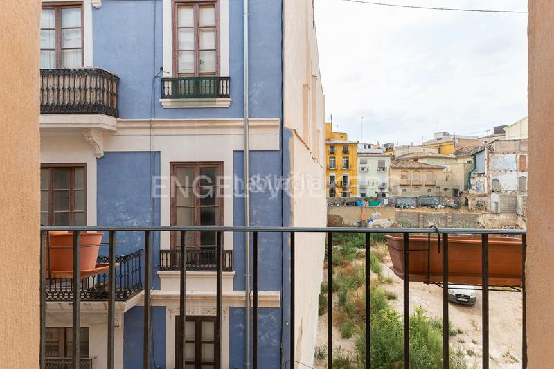 Foto c8d1952a-a5ee-4901-9951-3caa6e8e2920. Rent apartment with heating parking in La Seu Valencia