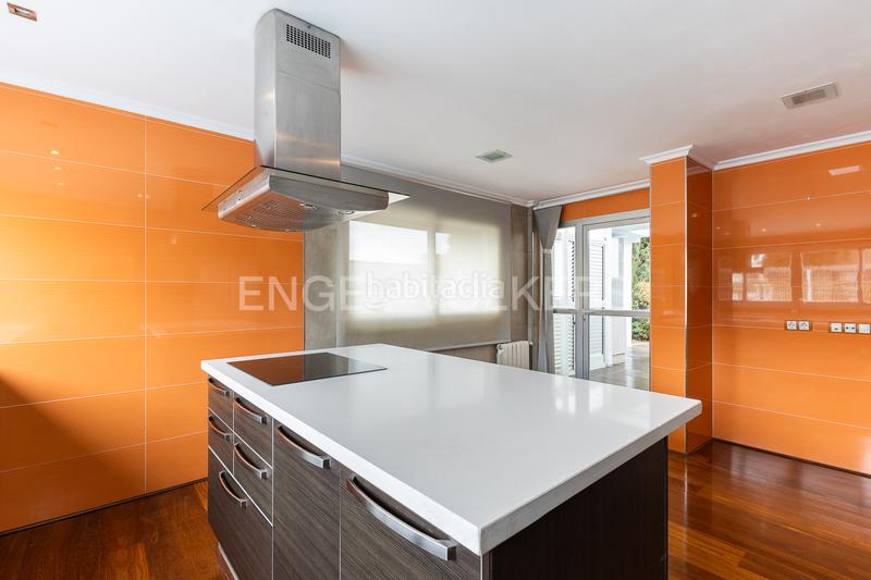 Foto 295da13a-c122-48e4-87b1-4559f72fdc6c. Haus mit heizung parking pool in La Cañada Paterna