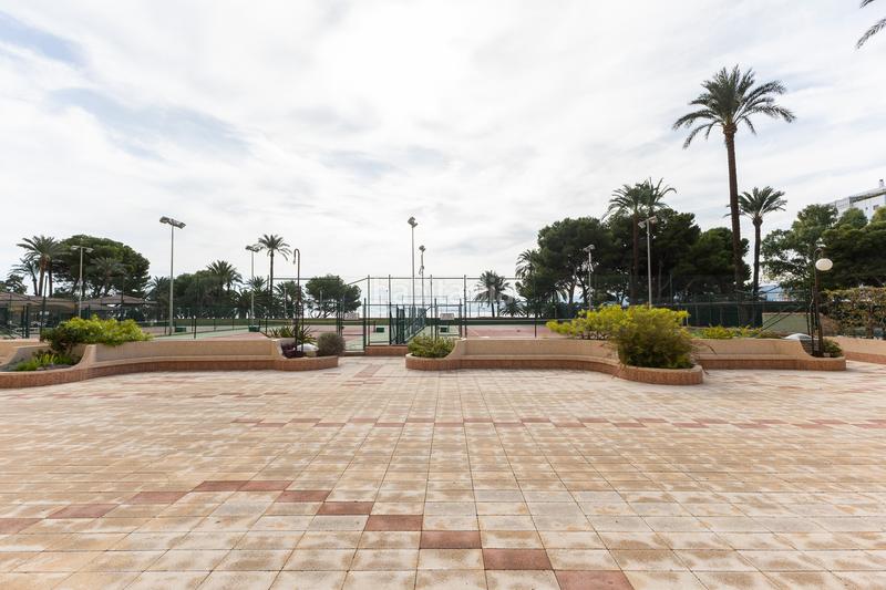 Foto 2d59cce6-5c37-4a2c-8e8a-87f9c06975e5. Alquiler apartamento escapada perfecta frente al mar en Cullera