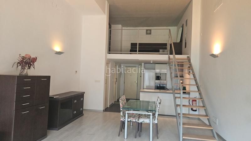 Foto 29eb2f74-f953-4430-88d1-414b1d3ef98e. Alquiler loft magnífico loft junto a centro comercial turia en Valencia