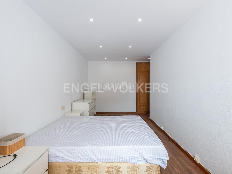 Foto 59fd395c-8e7f-49de-bd1e-c0d730b9b449. Alquiler apartamento exquisito oasis urbano de 4 habitaciones , ubicación privilegiada con encanto moderno y clásico en Valencia