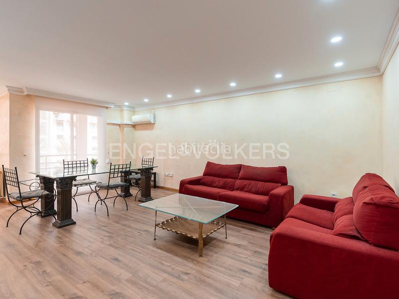 Foto 80d9ac04-853a-4de3-9258-80ed98354e77. Alquiler apartamento exquisito oasis urbano de 4 habitaciones , ubicación privilegiada con encanto moderno y clásico en Valencia