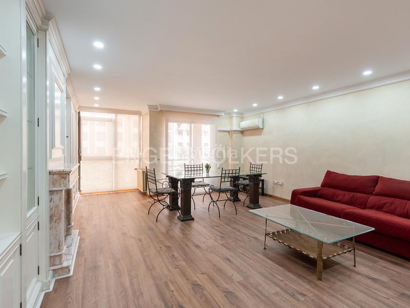 Foto 0717687a-e0e3-4d4a-be44-3bdc32fd4639. Lloguer apartament amb calefacció aparcament a Russafa Valencia