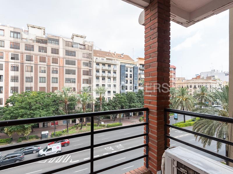 Foto b888f31c-855b-4f96-956e-d1aec3796f65. Lloguer apartament amb calefacció aparcament a Russafa Valencia