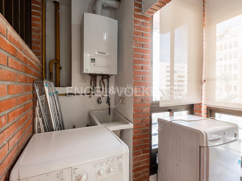 Foto c8d5cf4c-9ffd-474d-8098-8a98e47c9897. Lloguer apartament amb calefacció aparcament a Russafa Valencia