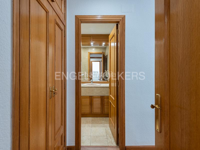 Foto 13421dd2-260d-4ed2-8016-8c3599a1ab80. Location appartement avec chauffage parking dans Russafa Valencia