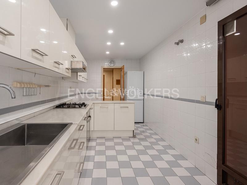 Foto 36f66215-c0cb-4f21-8fb0-a38edfdb79c9. Location appartement avec chauffage parking dans Russafa Valencia