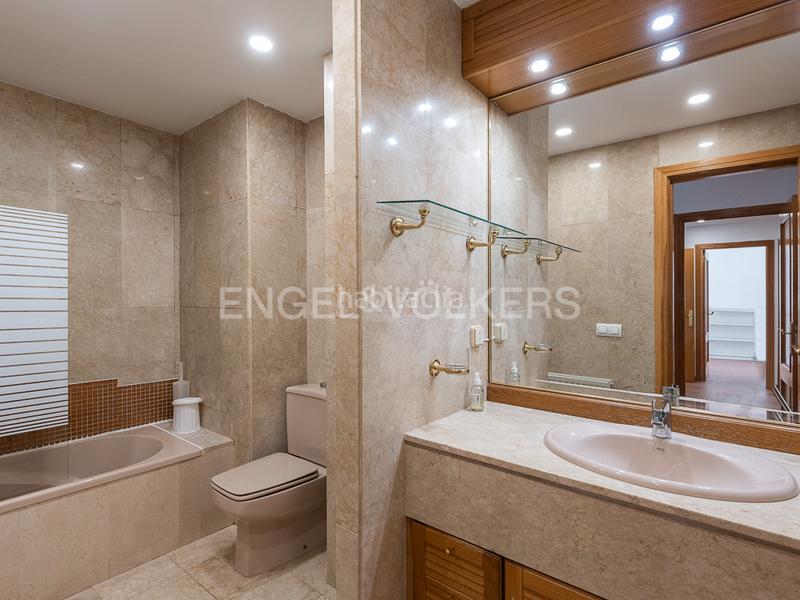 Foto 8df580d5-c4d1-410c-ae7d-a7ec77e4fc02. Location appartement avec chauffage parking dans Russafa Valencia