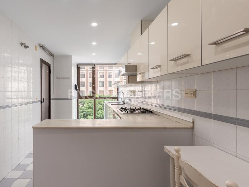 Foto d4e0bc34-ba54-4827-928c-3ad5220734bc. Miete appartement mit heizung parking in Russafa Valencia