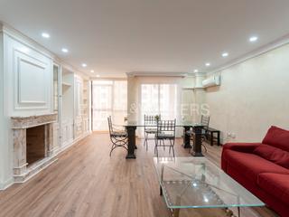 Apartment in Gran Via de les Germanies