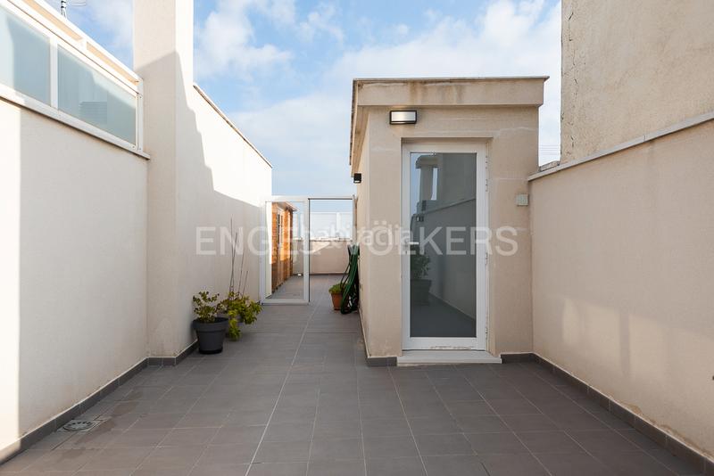 Foto adb087db-db9a-43f4-8291-ca9e6466edce. Rent apartment with heating parking in Ausias March Alboraya