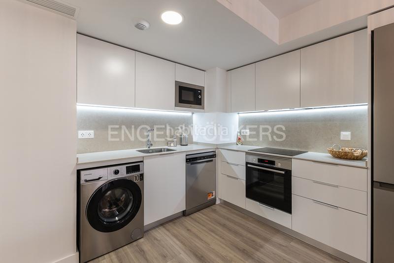 Foto 1366473c-a386-46fe-8be7-824874ef2048. Lloguer apartament amb calefacció aparcament a Beteró Valencia