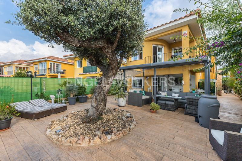 Foto e318e82d-7b15-4e99-8f5b-e44bcfa27b98. Casa amb calefacció piscina a Las Atalayas-Urmi-Cerro Mar Peñíscola