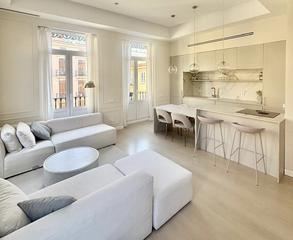 Lloguer Apartament a La Seu. Precioso reformado piso en el mercat para corta estancia