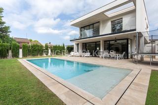 Lloguer Casa a La Cañada. Chalet minimalista independiente en lacañada
