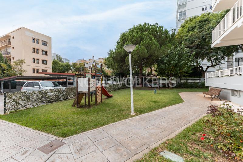 Foto 1f2a8f46-5649-4a7c-b594-24ff77d7cc6a. Piccolo appartamento con riscaldamento parcheggio in Benicasim / Benicàssim