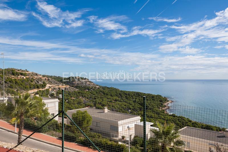 Foto ef1ca065-5f15-4cb7-9bf8-d24e8665eb36. Apartamento espectacular vivienda con vistas al mar en Oropesa del Mar