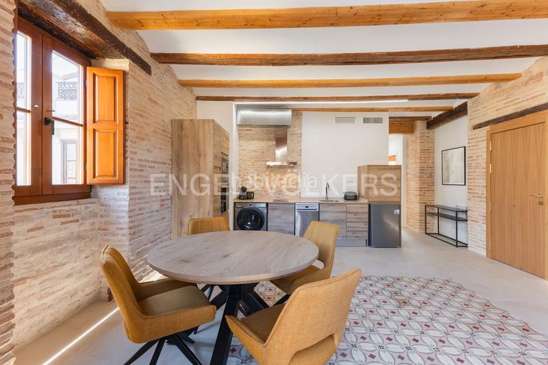 Foto 8b6eb4d9-7853-42aa-9ba8-00927411bd09. Location appartement avec chauffage dans El Carme Valencia