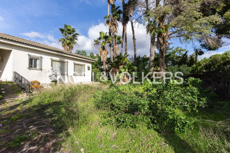 Foto 8adf56b3-2638-4e8e-9ab1-57d8696047d3. Casa  con gran parcela en montecañada en La Cañada Paterna