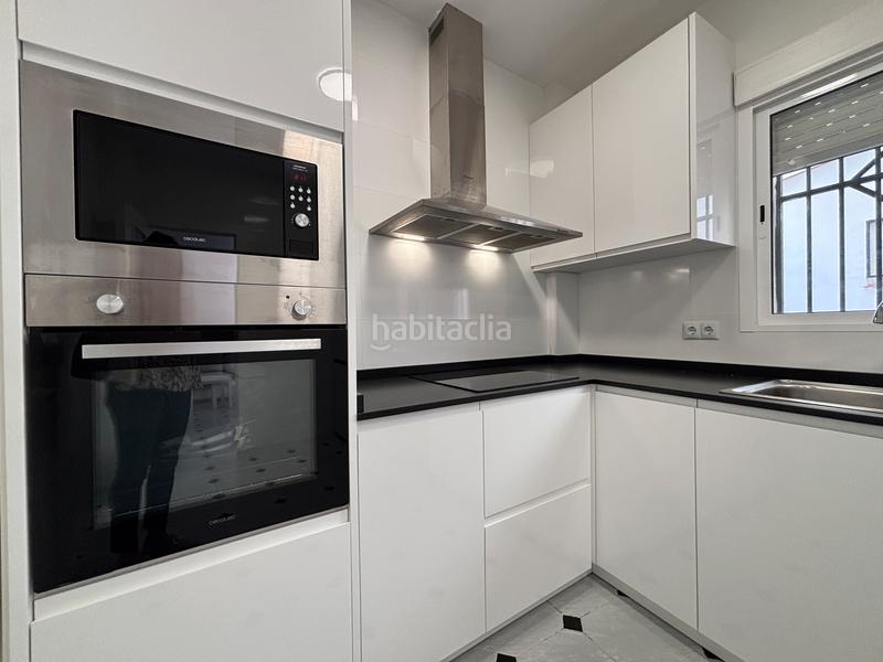 Foto ae1bca2e-7f94-493e-882b-00d54e017507. Rent house with heating parking in Albuixech