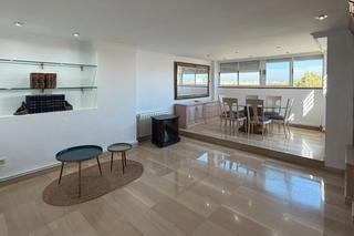 Rent Penthouse in Avenida de Abril-9 de Octubre. Precioso ático en puerto de sagunto