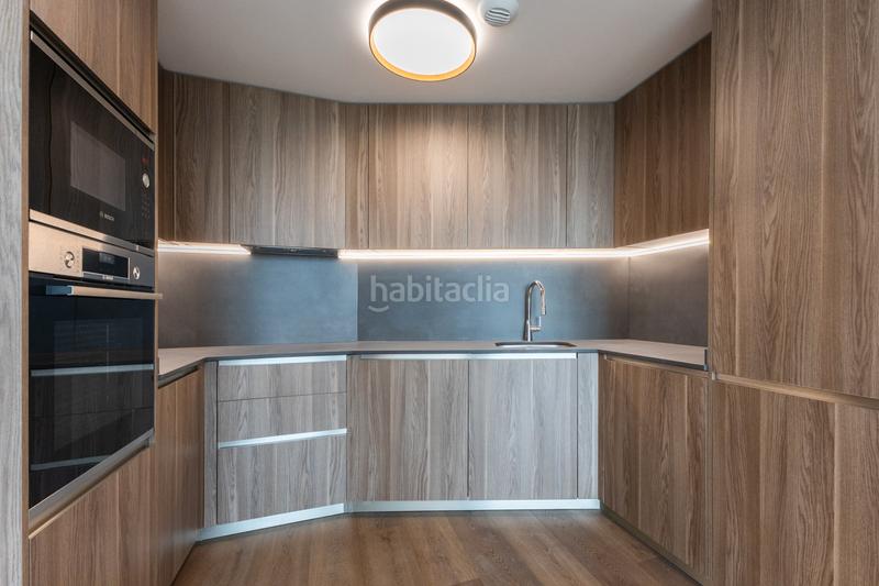 Foto 47e779b7-5b85-41c6-a364-ff793a2d5141. Miete appartement mit heizung parking pool in El Grau Valencia