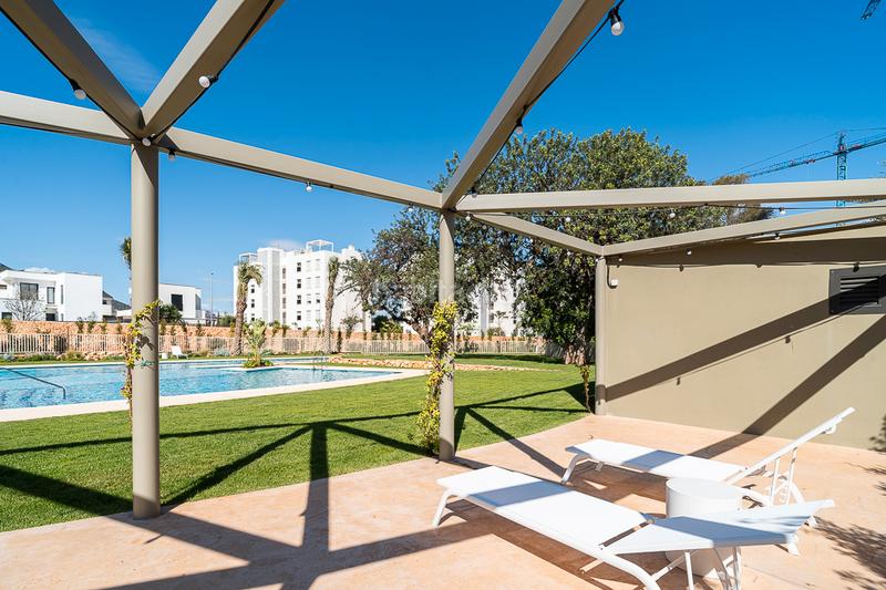 Foto 941ff958-a96b-4b2f-be9f-d3096dc2edf8. Rent penthouse with heating parking pool in El Puerto Dénia