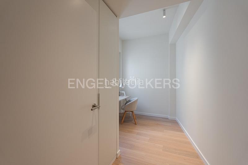 Foto c4faf910-ee5c-429e-9ca7-7df823ceb8a2. Rent apartment with heating in La Petxina Valencia