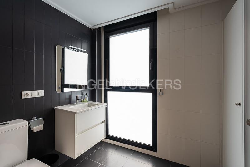 Foto c2c55748-ea49-4d61-ad70-74aacf081a7e. Rent apartment with heating parking in Museros